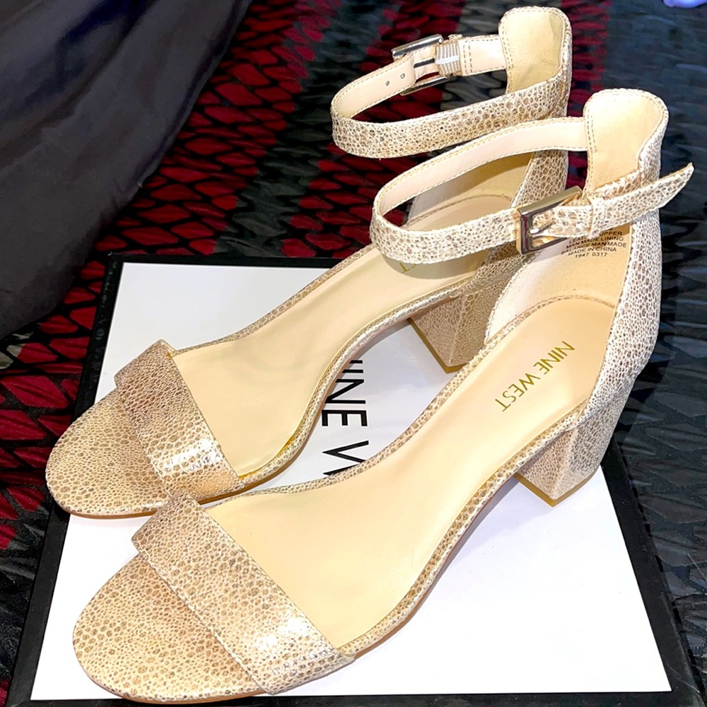 New in box NineWest ankle strap block heels in 9.5